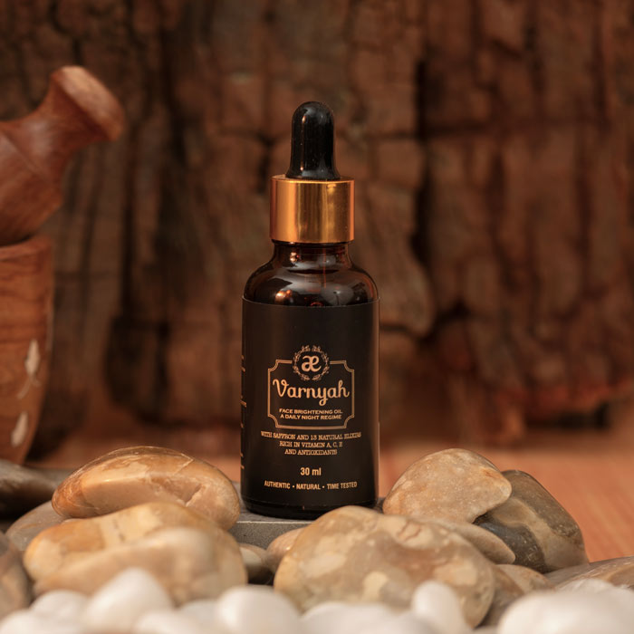 Varnyah : Face Brightening Oil ( Advanced Kumkumadi Oil )