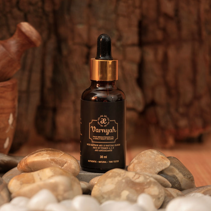 Varnyah : Face Brightening Oil